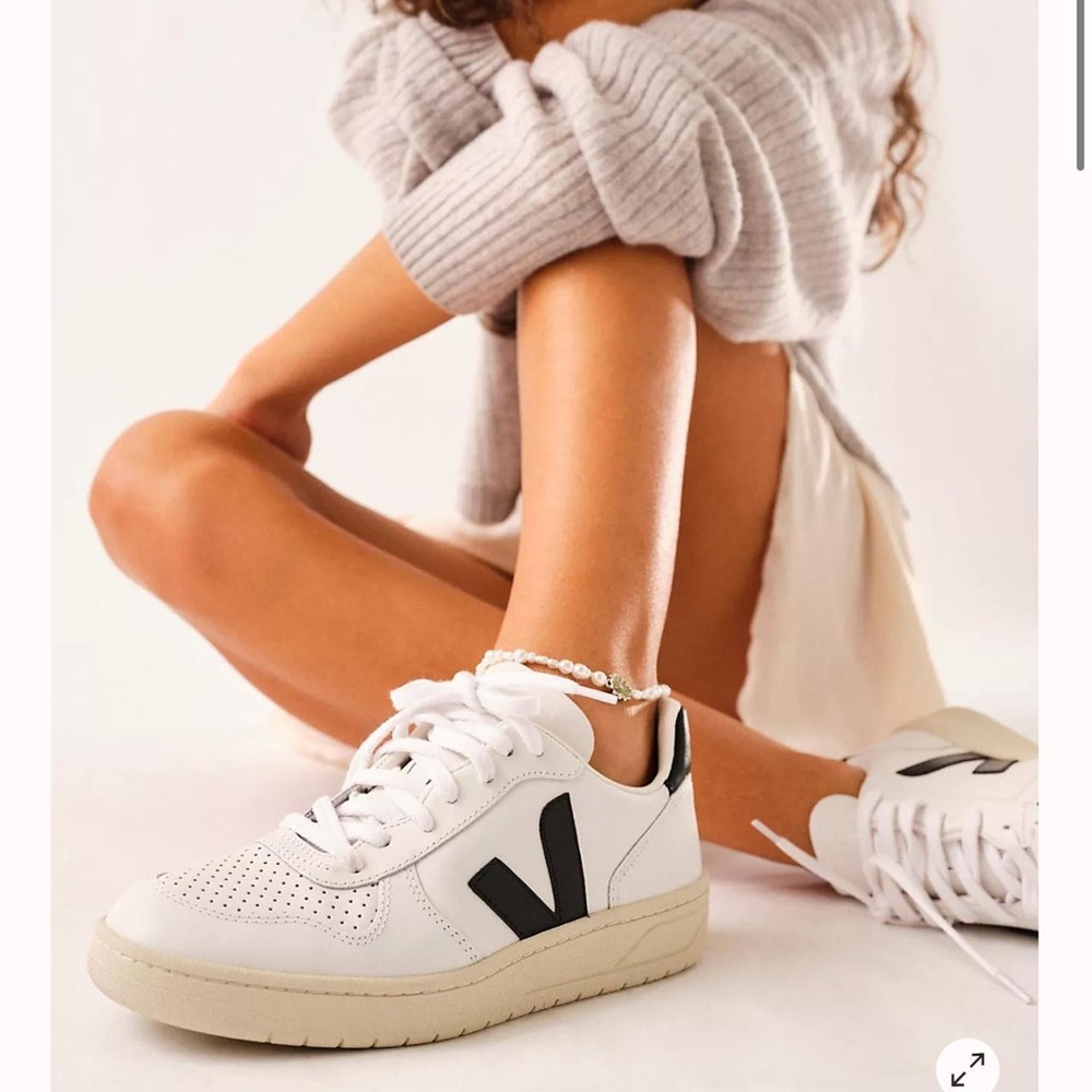 Veja v-10 Women's Classic White and Black Sneakers